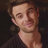 itchtokill: ({Black} Smirky smug)