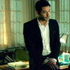hellicious: (Sitting - Chat 1)