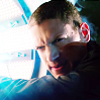 catchacold: (unstrung)