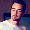 re_mybrains: (Pleasantly neutral!Tom)