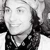 piratesunk: (Frank smiles)