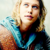 fehus: ✺ starboard. (bandages and nice neat bows.)