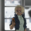 niceoppai: Consulting her flip phone. (that don't make no sense)