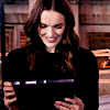 bravejemma: (reading)