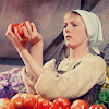 pinksonia: (Maria Juggling)