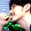 mekare: Zhao Yunlan happy, biting his thumb (Guardian Zhao Yunlan happy)