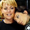 thena: (SG-1 - Sam/Vala hugs)