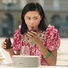 outofherdepths: Jun Ji-hyun (Eating: Double-Fisting Cake)