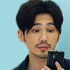 sakana17: zhao yunlan looks at his phone (guardian-zhaoyunlan-phone)