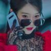 whimsyful: (hdl iu phone call, red)
