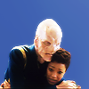 lirazel: Michael and Saru from Star Trek Discovery hug ([tv] discovery hugs)