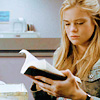akapeanut: (Reading)