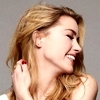 nadine_he_loves: (laughing)