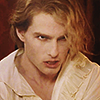 mizerable: an icon of tom cruise portraying lestat from interview with the vampire (vampiringly)