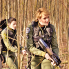 lilly_c: Vala and Sam offworld holding their guns and running (Vala & Sam - run)