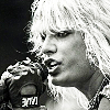 metallhuvud: (singing in noir)
