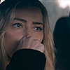 nadine_he_loves: (hand at mouth)