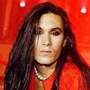 malesiren: (glam red)