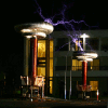mrs_sweetpeach: (Tesla Coils)