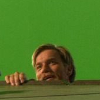 pixie_rings: Obi-Wan Kenobi (RotS) peeking over the edge against a greenscreen (hello there)