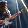 tedandroses: (guitar)