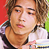linky: Lakia holding a coffee cup. (Gavv: Lakia - Cup)