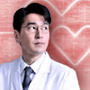 tarlanx: Zhou Xiaofeng head and shoulders wearing doctor's white coat, glancing up on a light red textured background with stylized hearts (Cdrama - The Heart 01)