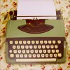 yourivy: (typewriter)