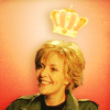 kanadka: sam from s07e08 smiling with a lil crown (sg1: queen sam)