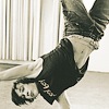 the_sexy_quinn: (handstand)