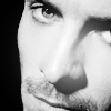 iprefermagneto: (Those eyes)