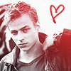 amandoes: (a hearthrob)
