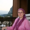 lavendersparkle: Me on honeymoon on Erev Shabbat wearing a pink headscarf and tunic (pink)