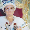 ihaveanappforthat: (See Me In A Crown | Amused)