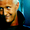 pineapplechild: batty roy has a rockin' smile (*grin*)