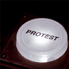 tei: Amy chosing Protest button (DW: Protest)