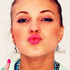 sweetvalleygirl: (mwah)