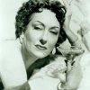 vivien: gloria swanson with a martini glass and a lewk (give me a martini i look fabulous)