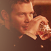 lovewhentheyrun: (Drinking)