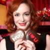 phoenixashe: (chocolate! :D)