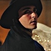 lynndyre: the bandit looks up (fall)