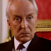 mightthinkthat: Francis not looking keenly on the new king (idiot)