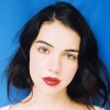 longmayshereign: (red lips)