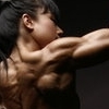 minxy: Image of a Jung Young Ji and her strong shoulders (Jung Young Ji and her shoulders by rydra)