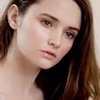 alli_oop: (e ~ shoulder bella)