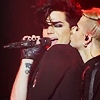 simodabo: (AdamTommy cuteKiss)