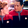 tree: janeway and chakotay on the bridge ([voyager] a luxury i don't have)