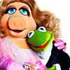 gloria_scott: (kermit piggy)