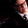 makethman: (sit in back rows of city limits)