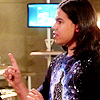 pobrecisco: (What's he like? It's not important.)